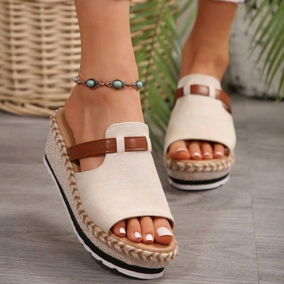 Shoes - Summer New Arrival Women's Platform Wedge Sandals With Open Toe And Thick Soles